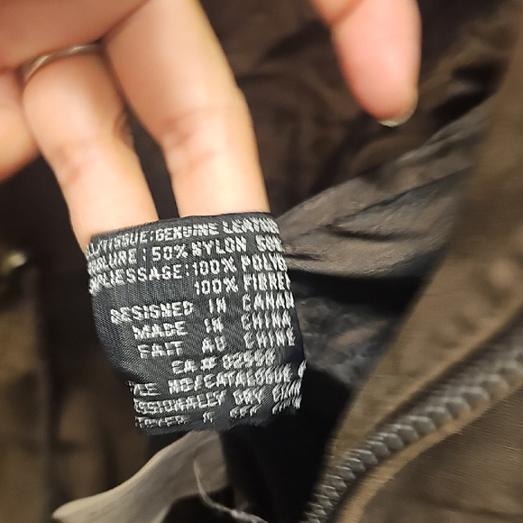 VINTAGE Danier Dark Brown Leather Jacket - Picture 7 of 12